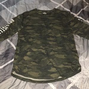 Men’s Medium Camo Hollister Long Sleeve Tee